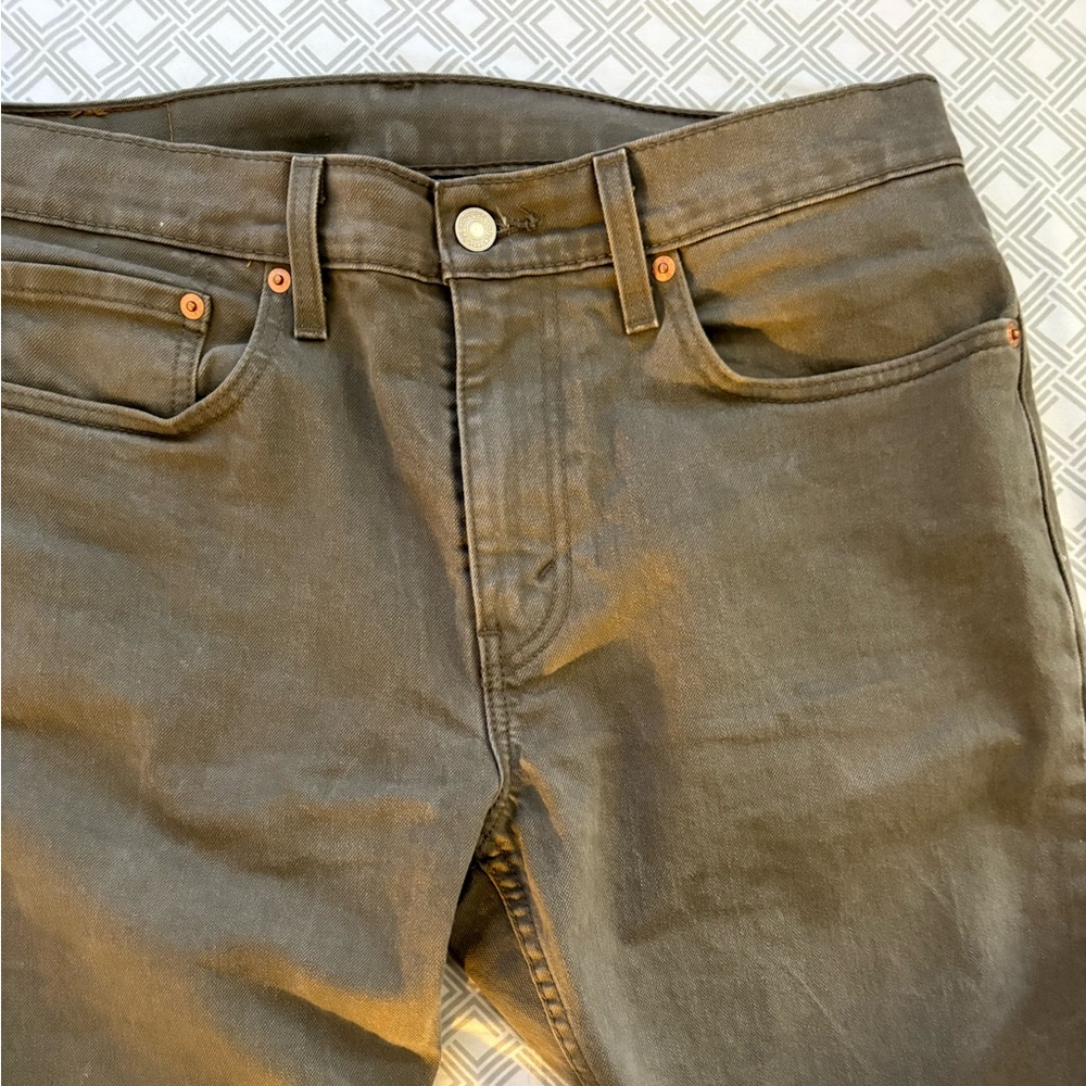 Levi’s Men’s Olive 502 Taper Fit Jeans 32x32